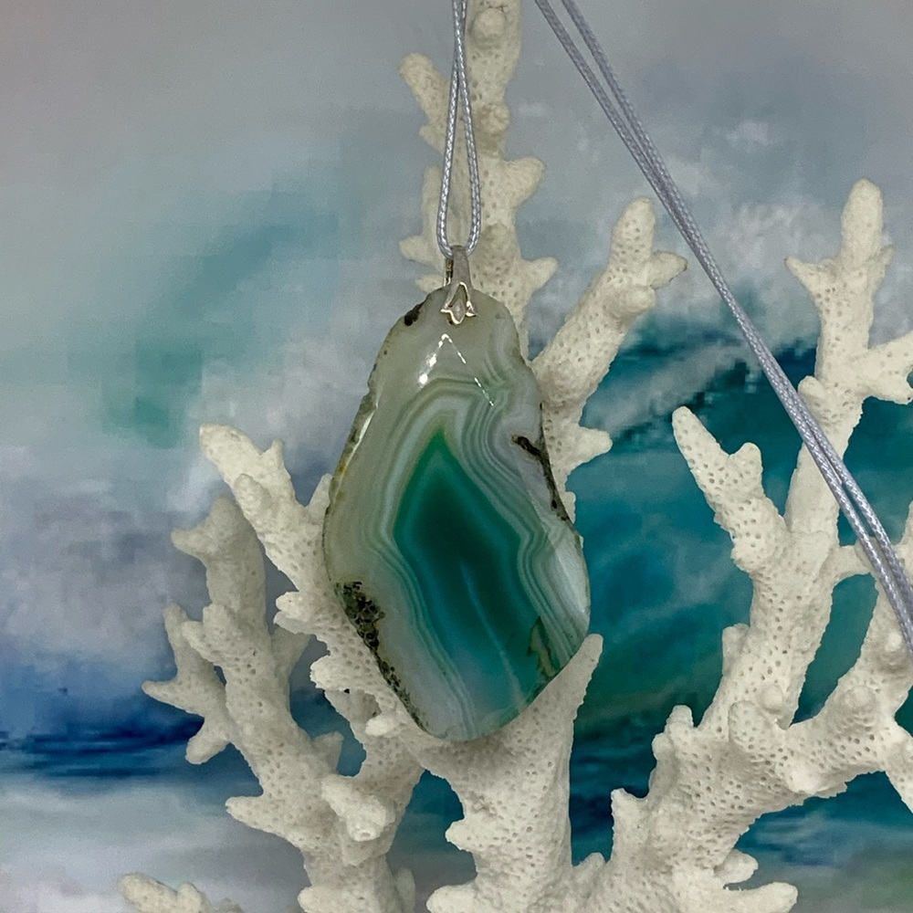 Agate Slice Gemstone Necklace on Waxed Cotton Cord - Picture 3 of 16